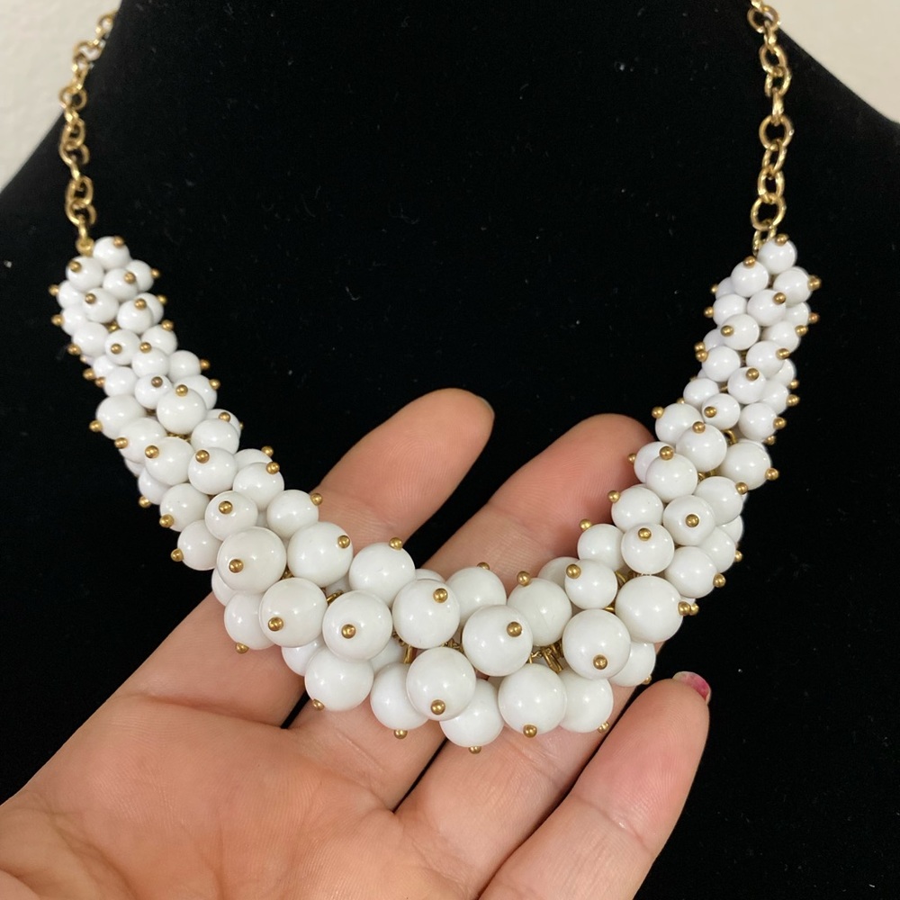 Chunky Statement White Beads Collar Necklace - image 2